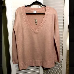 Light pink Aeropostale v-neck sweater NWT